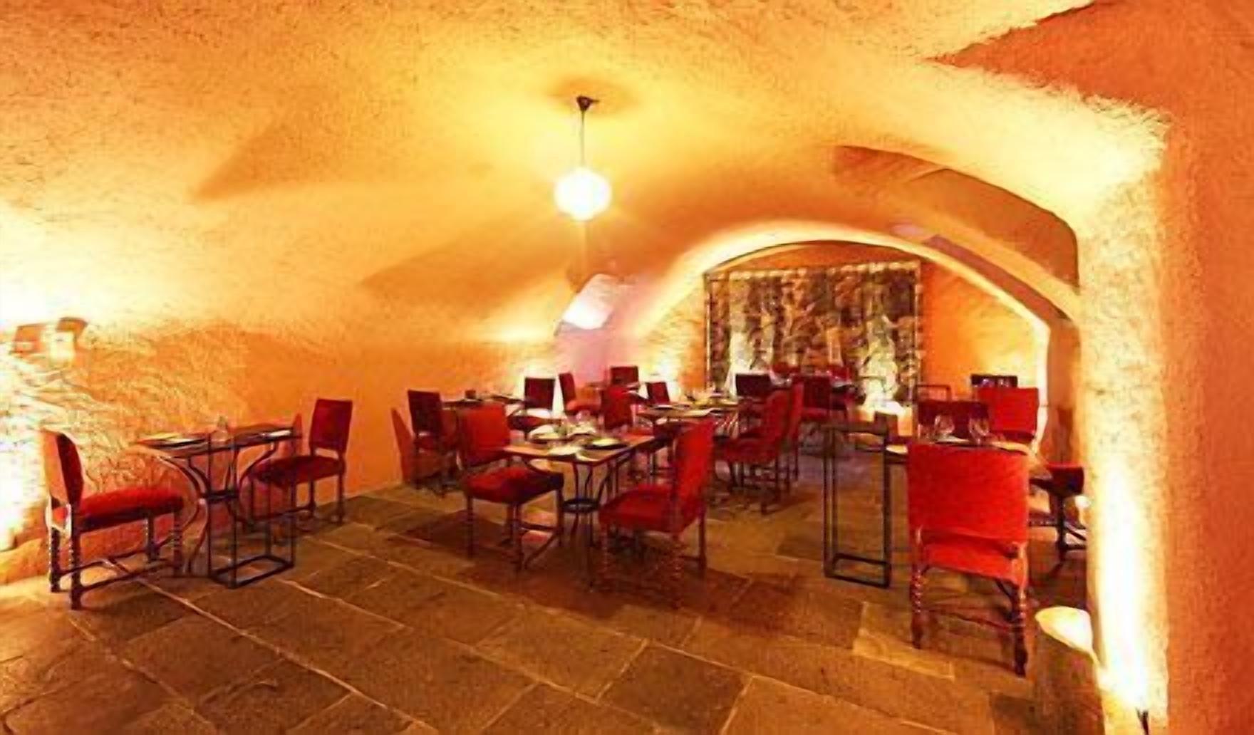 breakfast, lunch, dinner served; french cuisine, al fresco dining