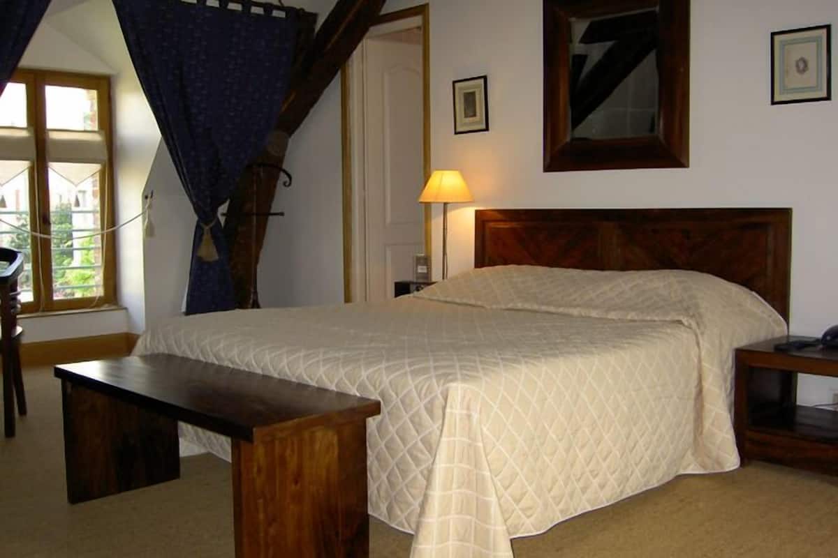 Classic-Doppelzimmer | Individuell dekoriert, individuell eingerichtet, Schreibtisch