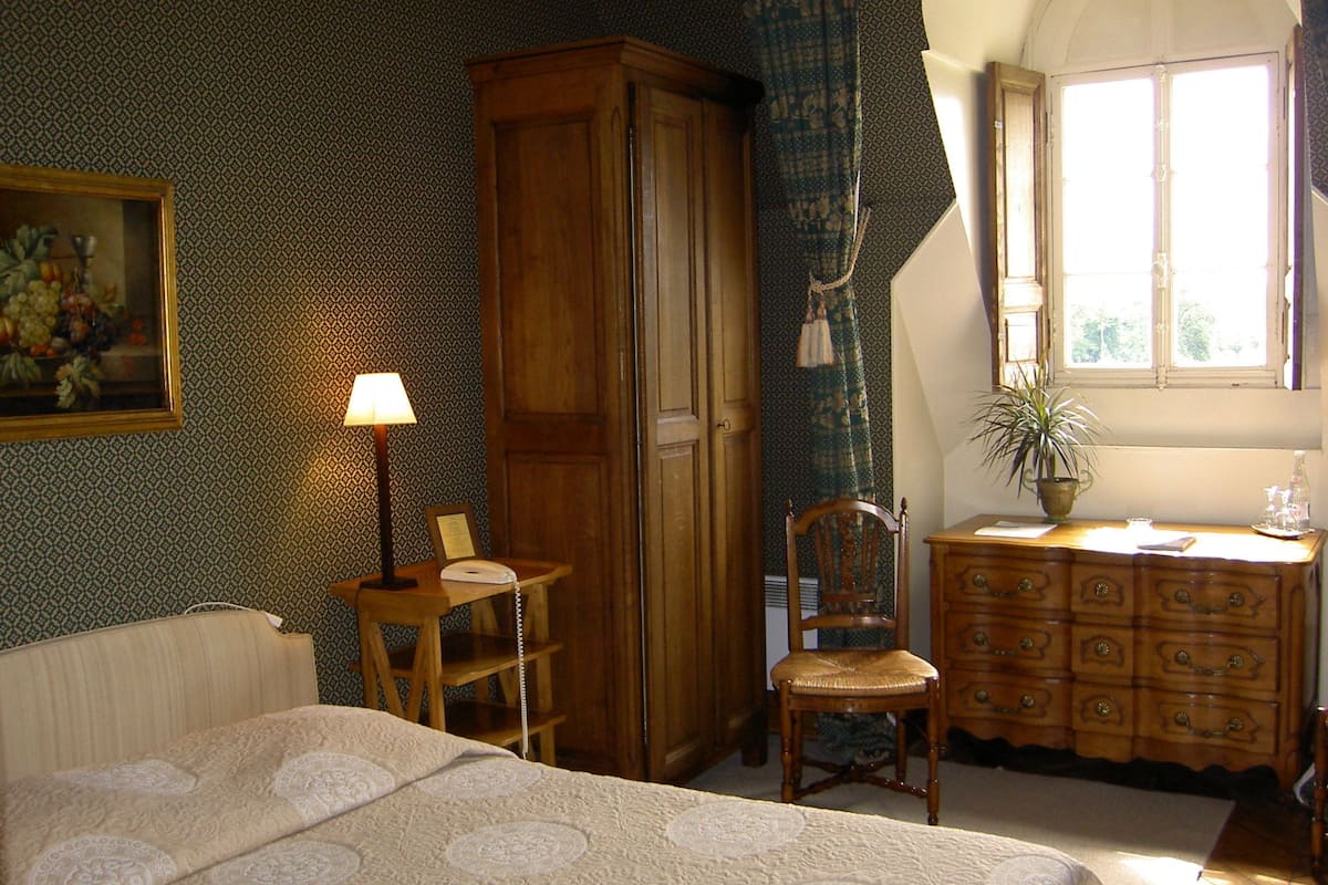 Classic-Zimmer, Parkblick | Individuell dekoriert, individuell eingerichtet, Schreibtisch