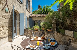 Superior Double Room, Terrace (Deluxe) | Terrace/patio - Boutique Hôtel Entraigues (Uzès)