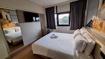 Una cassaforte in camera, una scrivania, Wi-Fi gratuito, lenzuola