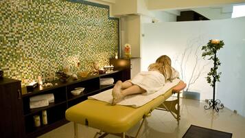 Perawatan tubuh, aromaterapi, body wrap, body scrub, dan perawatan wajah