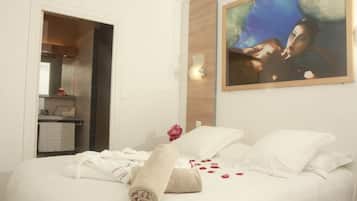 Ropa de cama de alta calidad, escritorio y insonorización