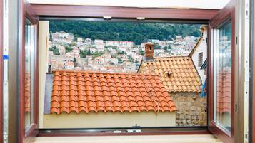 Deluxe Apartment | 1 bedroom, free WiFi, bed sheets