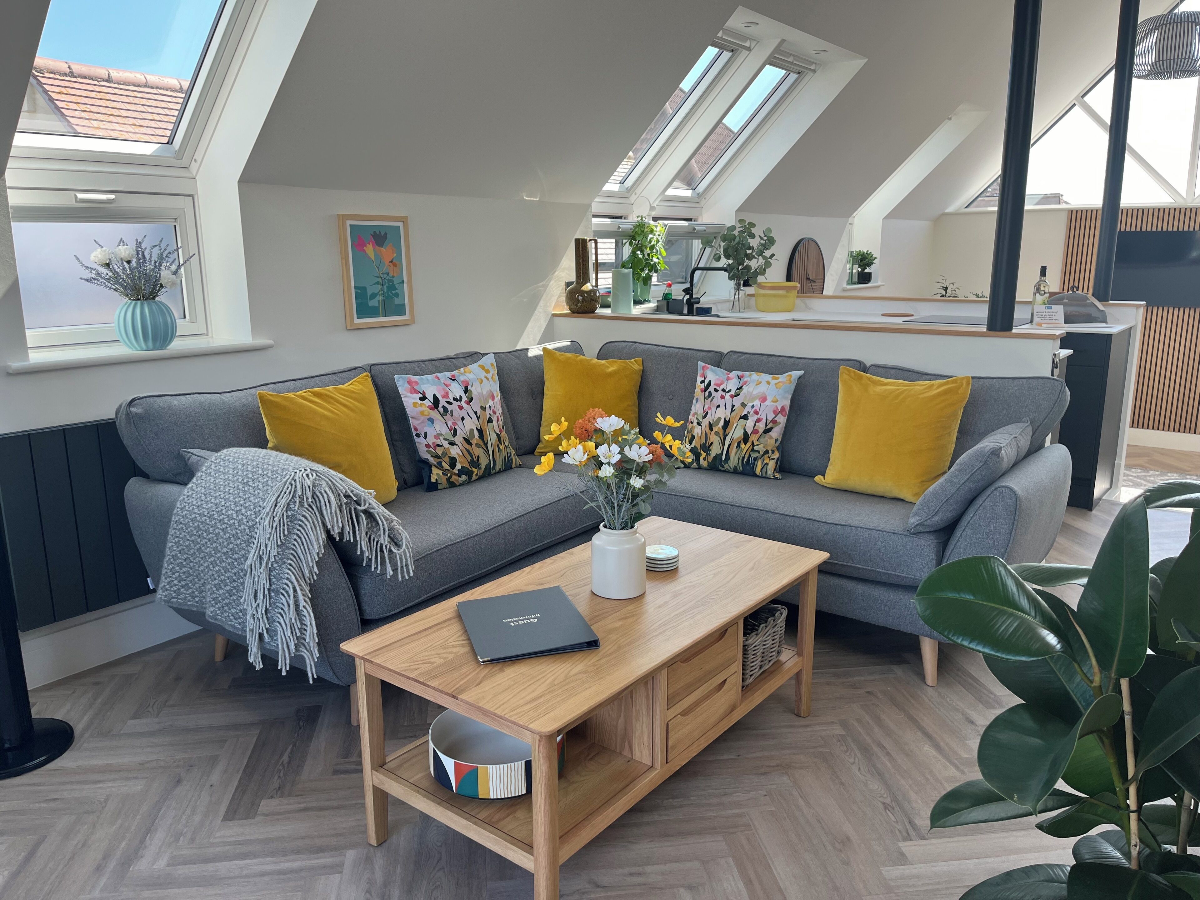 house | iron/ironing board, free wifi, bed sheets