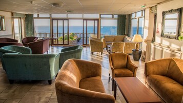 Televisión de pantalla plana