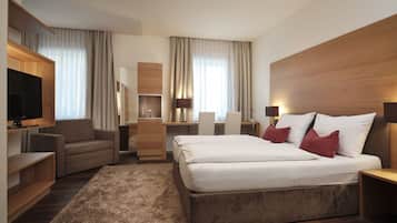 Business Double Room, 1 Queen Bed | Premium bedding, in-room safe, individually decorated