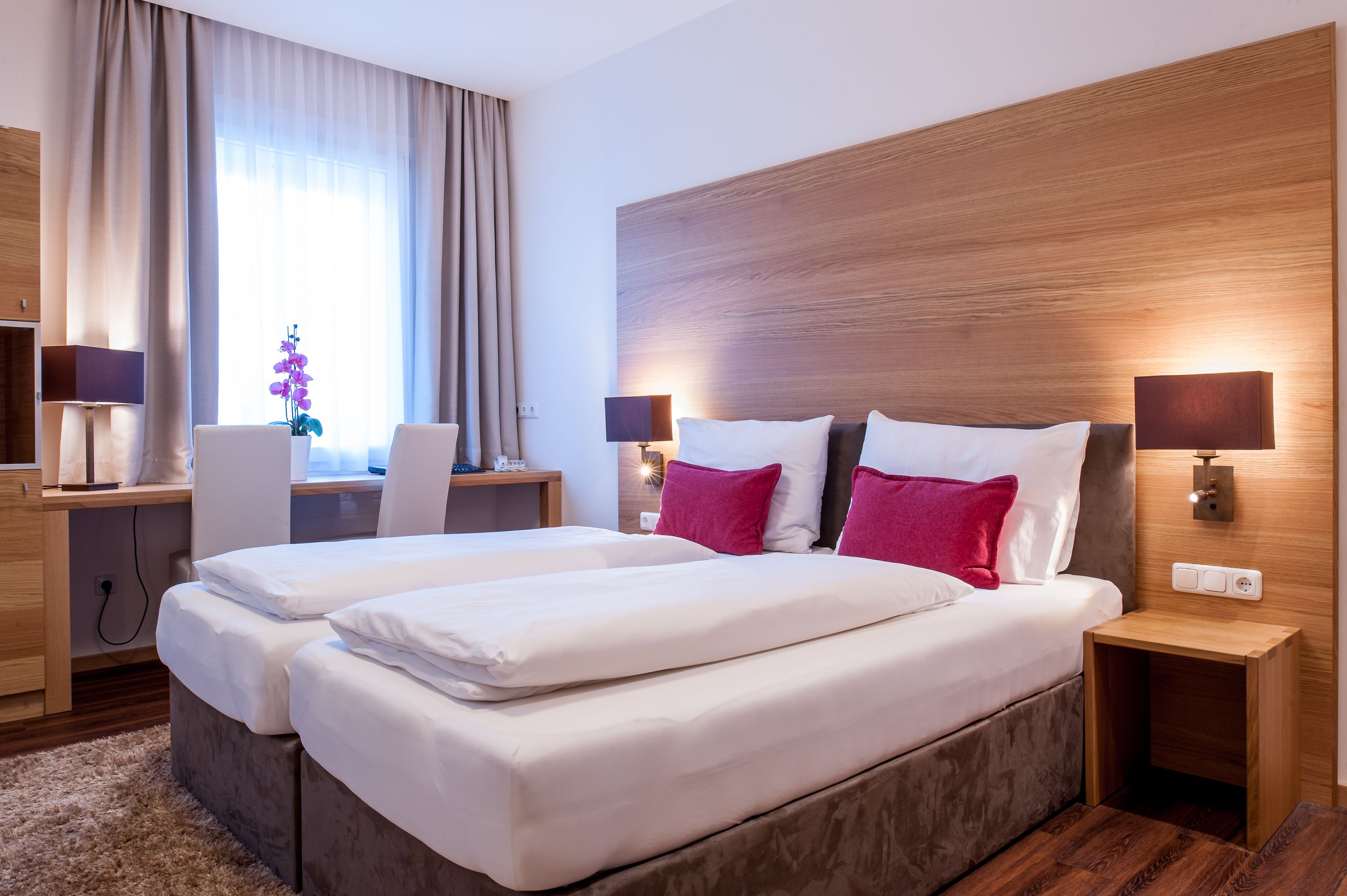 premium bedding, in-room safe, individually decorated