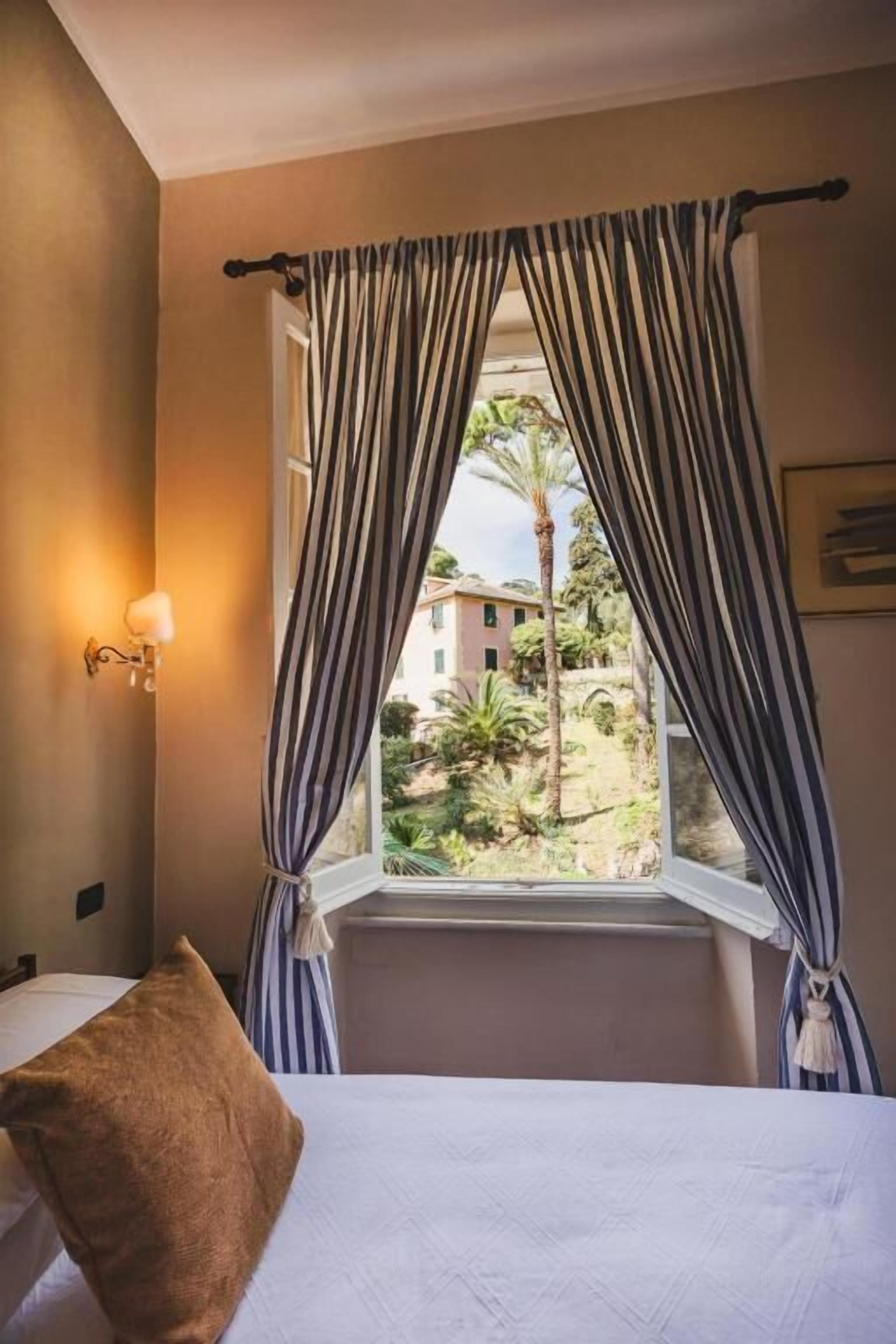 Kamar Keluarga, Bebas Asap Rokok, pemandangan laut | Wi-Fi gratis