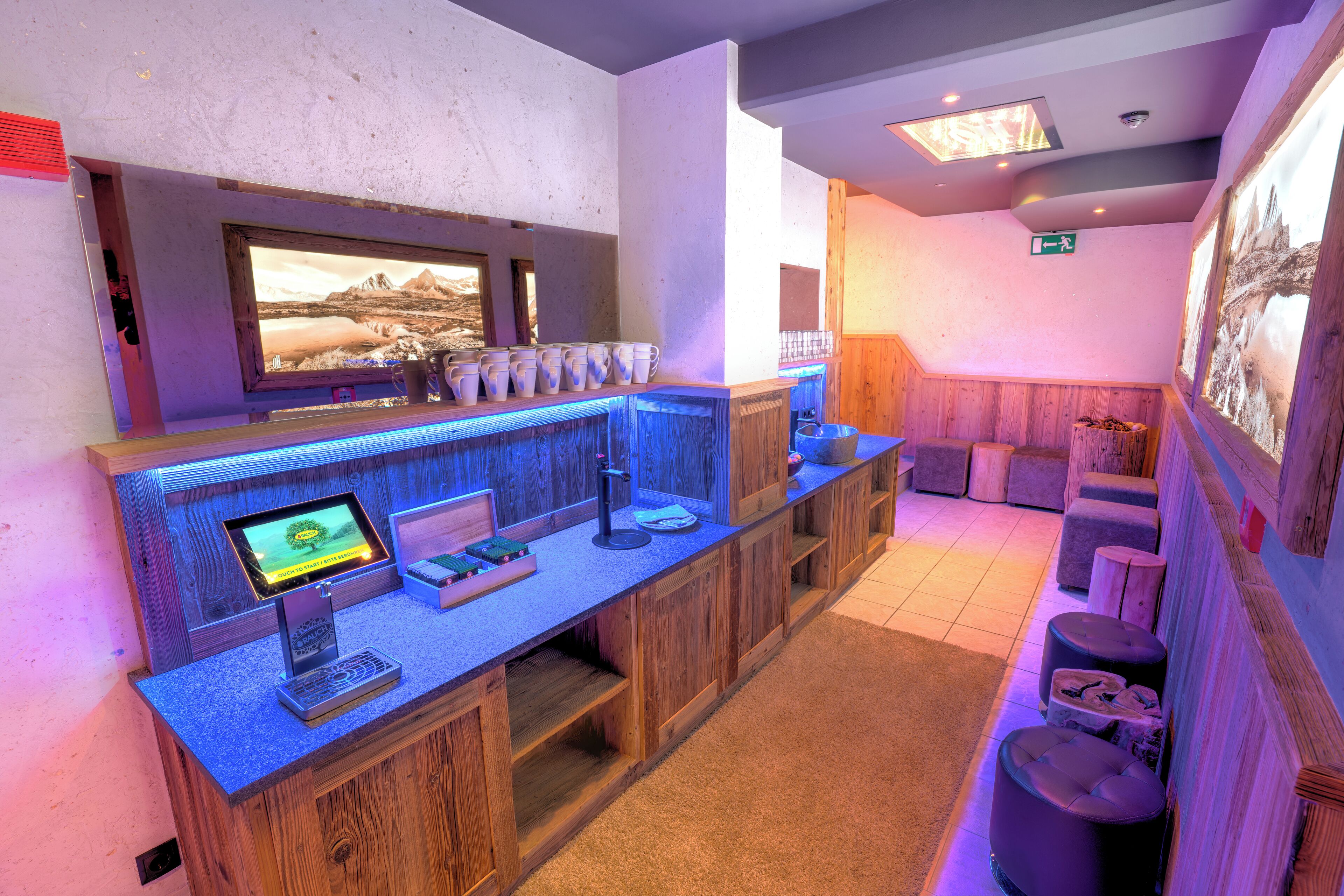 sauna, hot tub, steam room