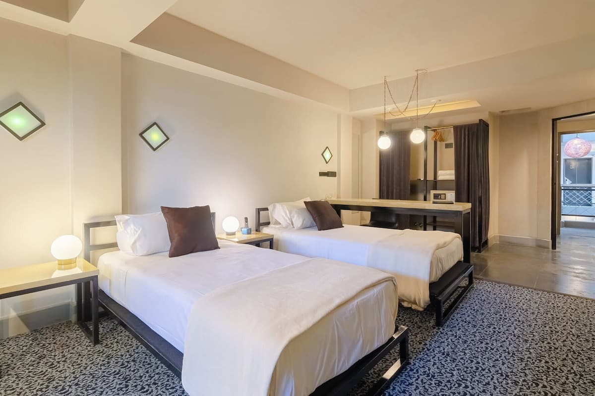 Standaard suite, 2 eenpersoonsbedden | Luxe beddengoed, pillowtop-bedden, een kluis op de kamer