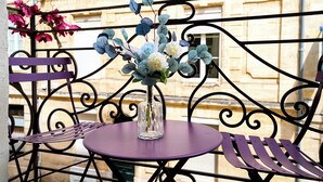 Deluxe Double Room (1st Floor) | Terrace/patio - Au cœur de Bordeaux B&B (Bordeaux)