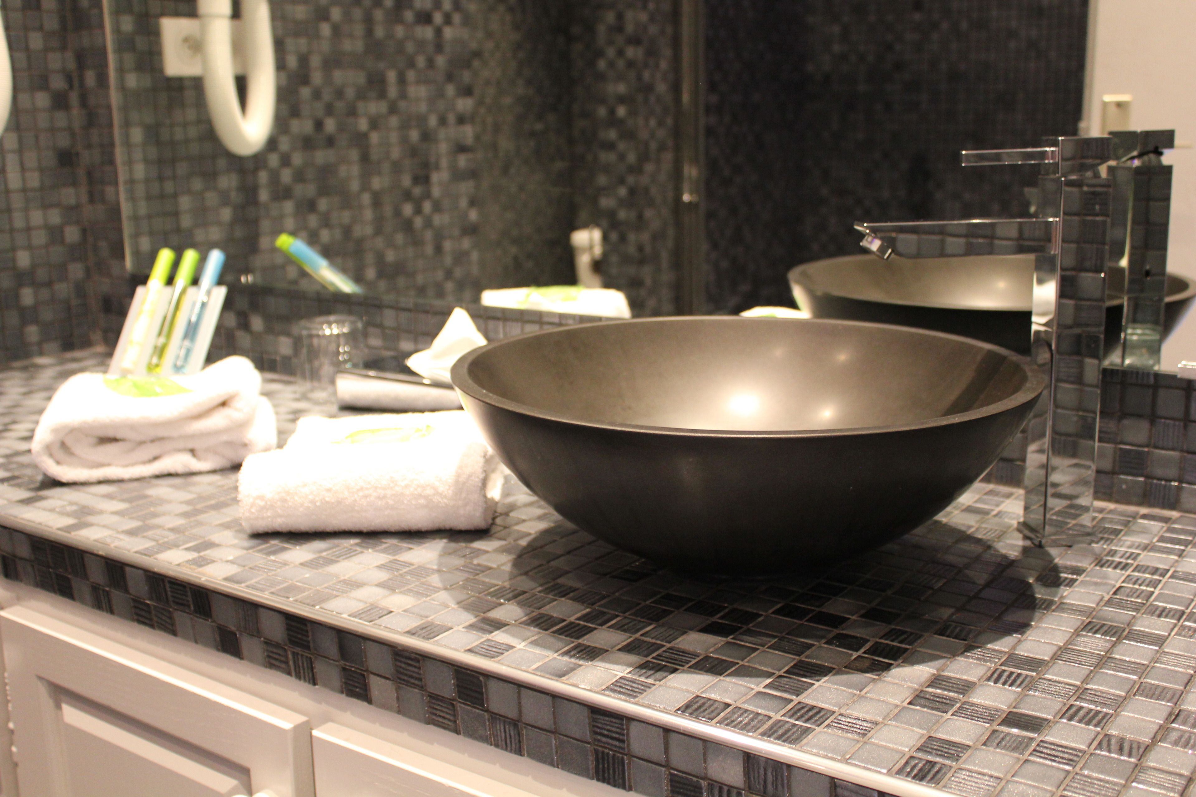 bathtub, free toiletries, hair dryer, towels