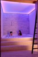 Indoor spa tub