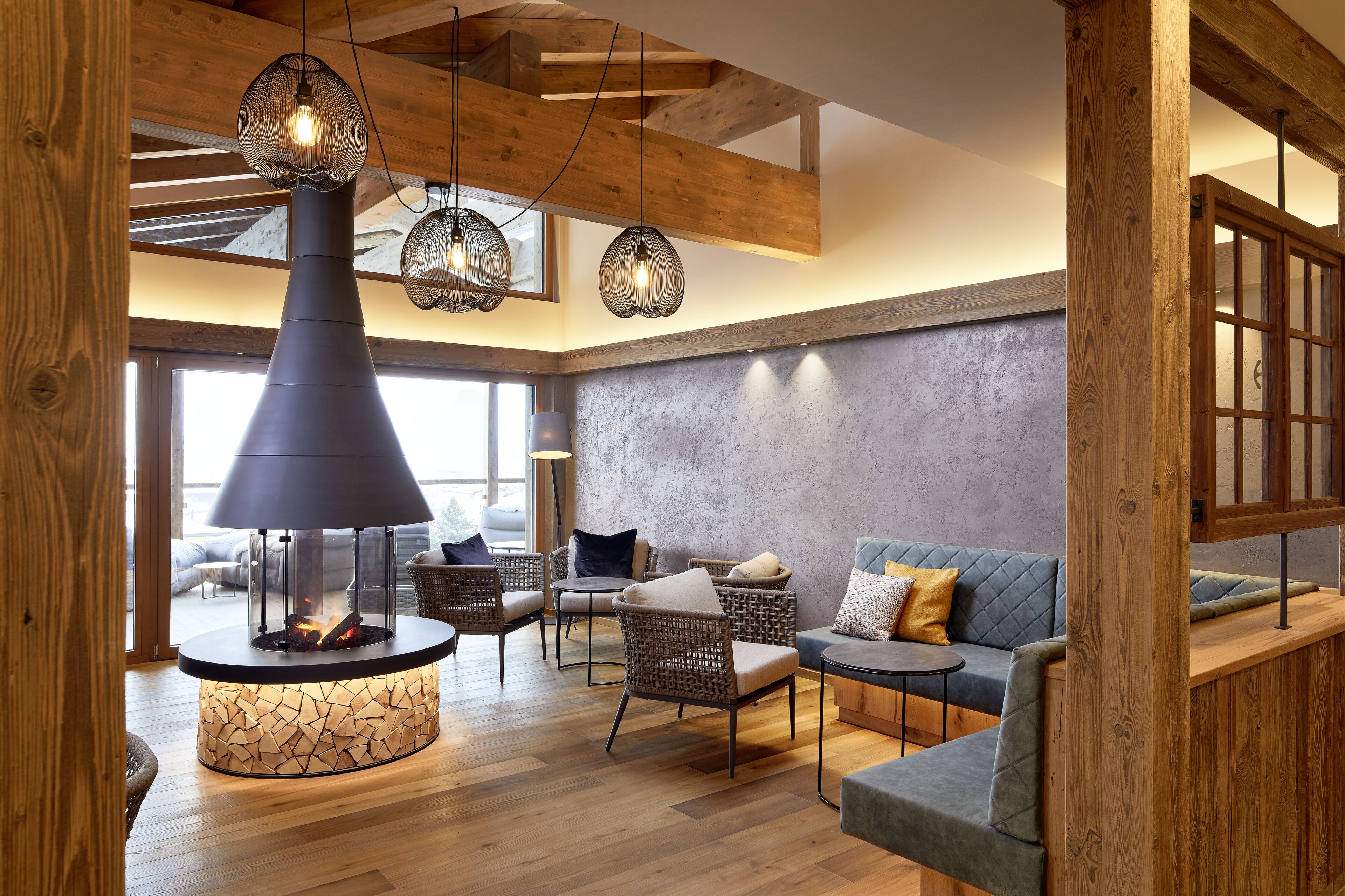 사우나, 스팀룸, 전신 트리트먼트, 핫스톤 마사지, 스포츠 마사지, 바디 랩