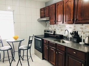 村舍, 3 间卧室, 厨房 | 私人厨房 | 清洁用品