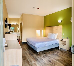 Chambre Standard, 1 très grand lit, non-fumeurs | Espace de travail pour ordinateur portable, rideaux occultants