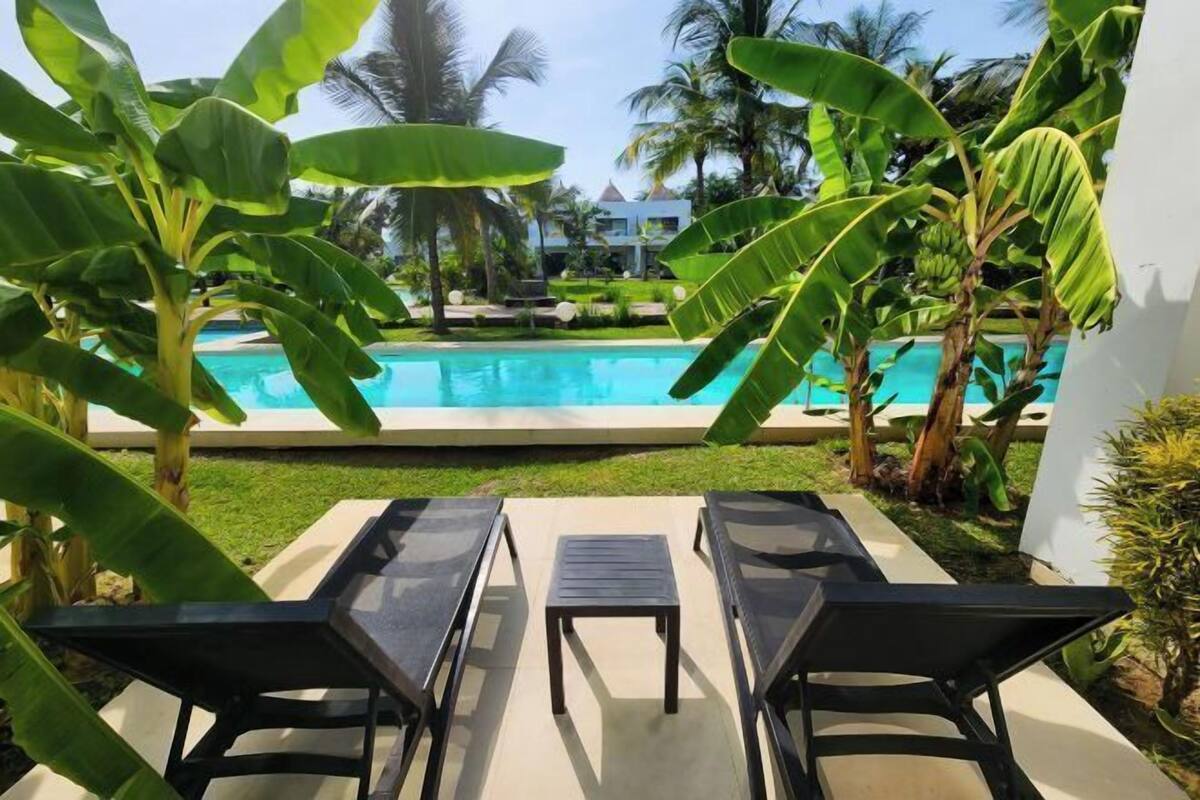 Pool | Outdoor pool