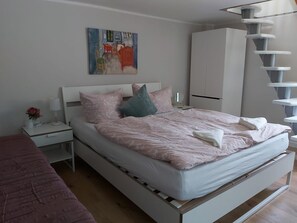 1 bedroom, WiFi, bed sheets