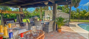 Family Luxury Villa m / kokk og rengjøring