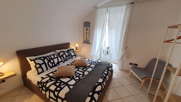 1 bedroom, desk, iron/ironing board, travel crib - FraBa Apartment Historic Center of Naples (Napoli)