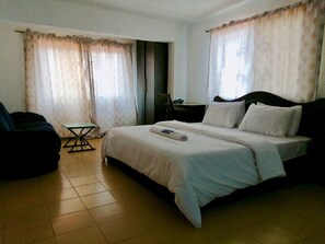 Free WiFi, bed sheets