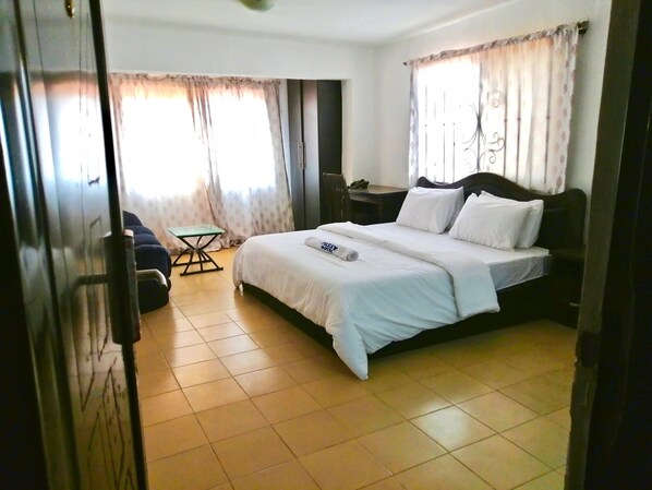 Free WiFi, bed sheets
