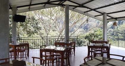 Boo Kirinda Holiday Resort