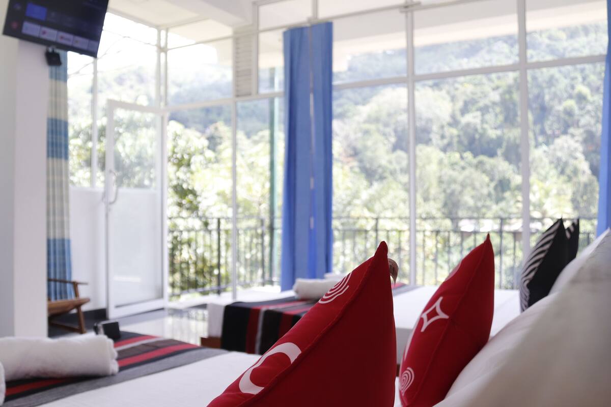 Family Room, Multiple Beds, Balcony, Mountain View | WiFi (free), bed sheets
