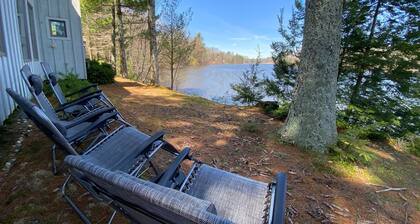 PRIVATE PENINSULA 2ac surrounded by water min from hiking skiing theater music