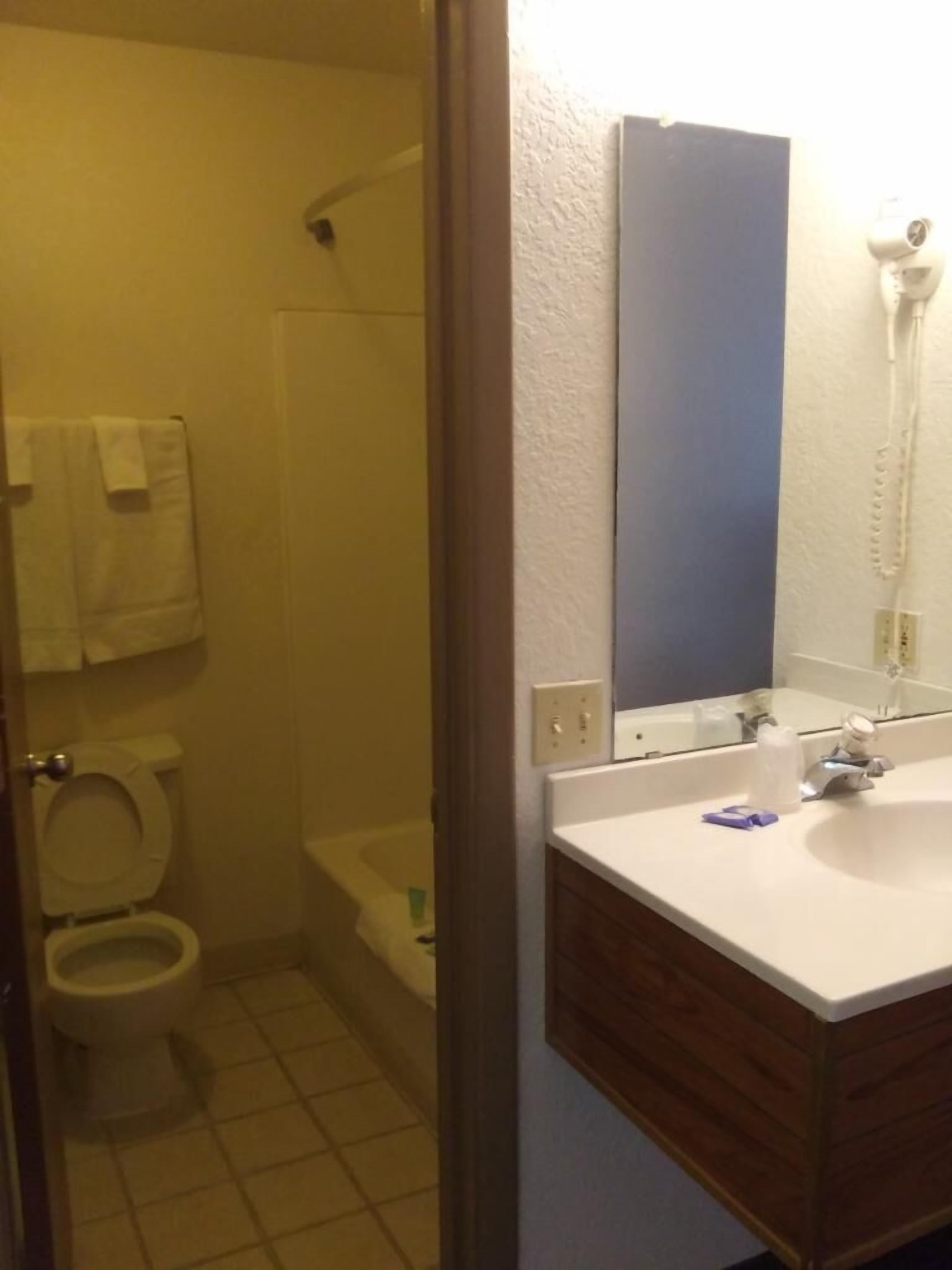 Plaza Inn Lordsburg — photo 11