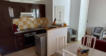 Quiet house with terrace near Avignon, Spirou park / Splashword ...