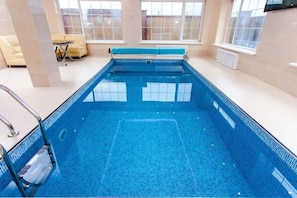 Outdoor pool - Thuy Linh Apartment (Nha Trang)