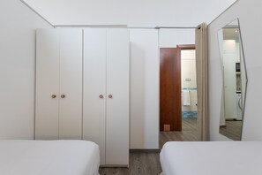 1 chambre, fer et planche à repasser, Wi-Fi gratuit, draps fournis