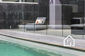 Outdoor pool, a heated pool - Tyrone Beachside Luxury - Home Theatre & Study (Rye)