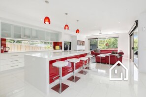 Fridge, microwave, oven, stovetop - Tyrone Beachside Luxury - Home Theatre & Study (Rye)