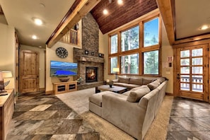 Smart TV, fireplace, table football, offices - Gentian Adventure Lodge: Hot Tub, Games, Near Lake (South Lake Tahoe)