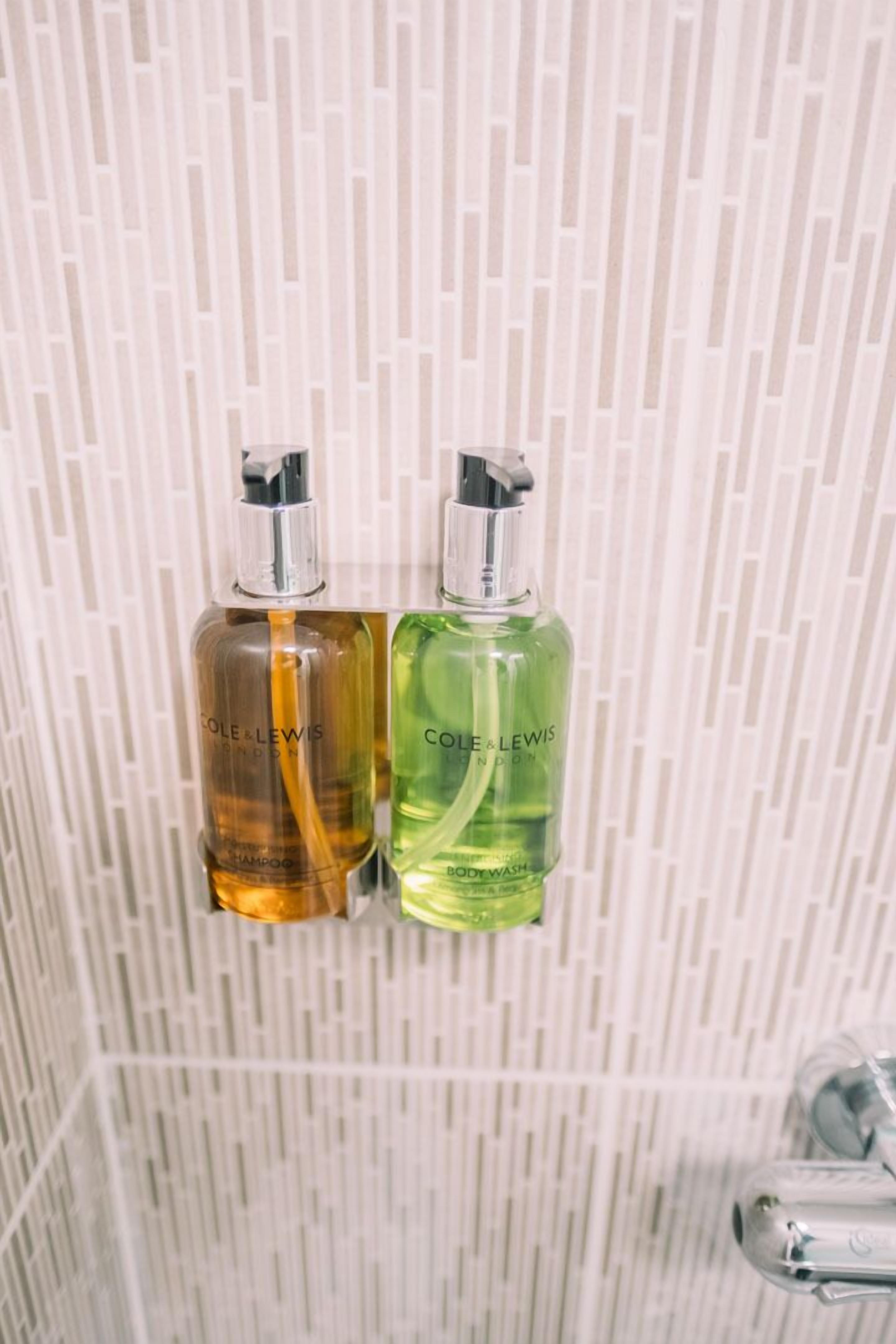 Room, 1 Double Bed | Bathroom | Slippers, towels