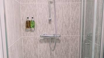 Room, 1 Double Bed | Bathroom | Slippers, towels