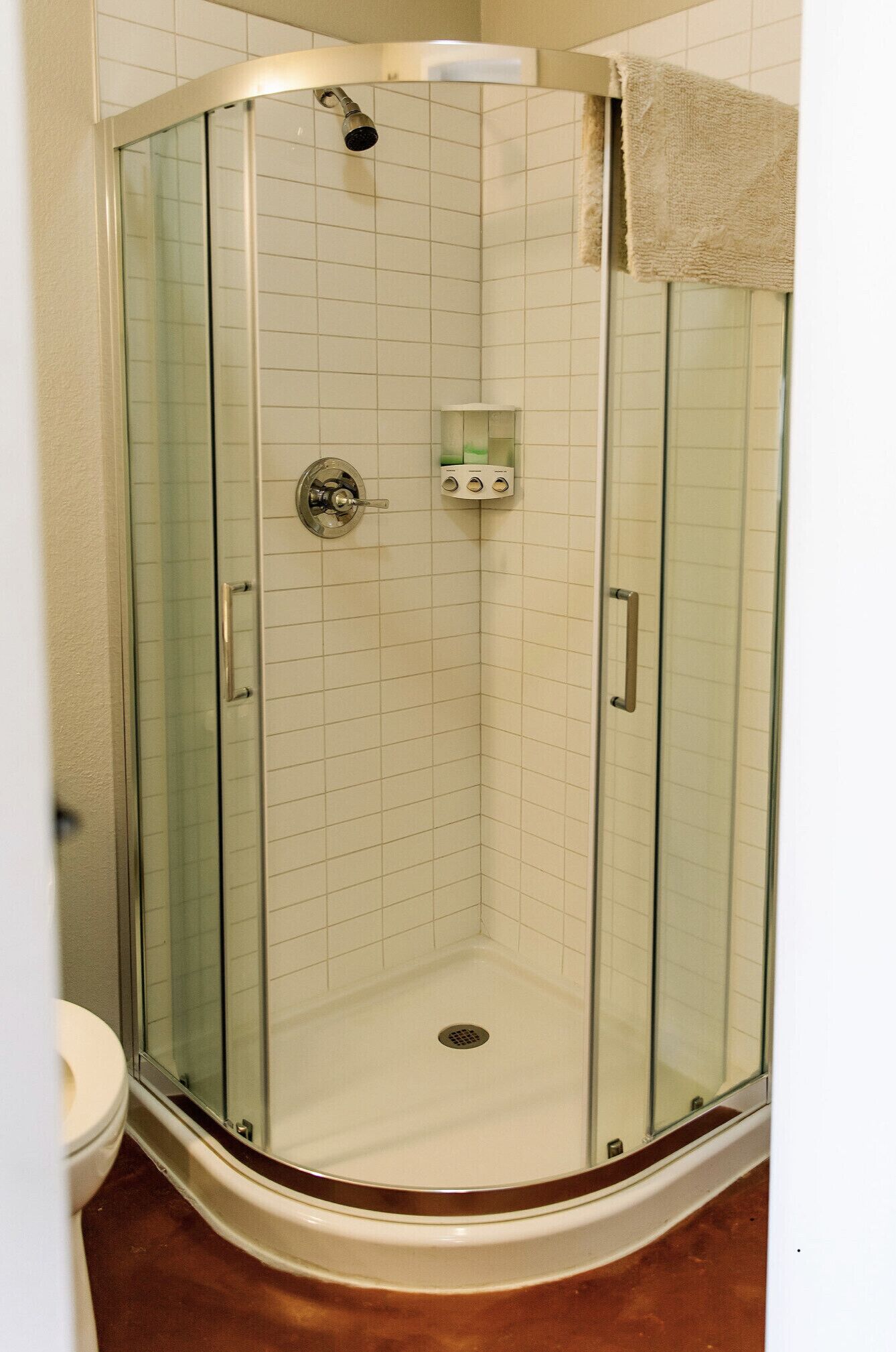 Shower, towels, soap, shampoo