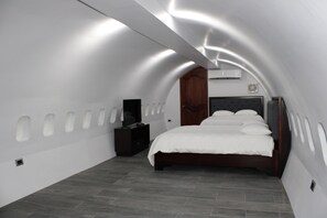 1 slaapkamer, een kluis op de kamer, wifi, beddengoed