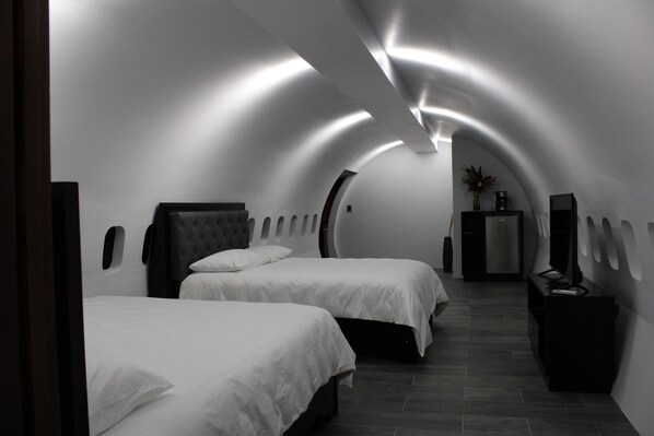 1 bedroom, in-room safe, WiFi, bed sheets