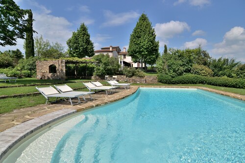 My tuscan apartment- panoramic villa with pool in the Florentine countryside!