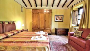 2 Schlafzimmer, BĂŒgeleisen/BĂŒgelbrett, Reisekinderbett, kostenloses WLAN