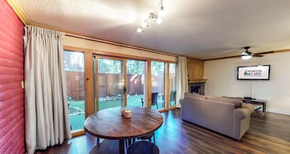 Quaint boutique resort in Incline Village, Lake Tahoe