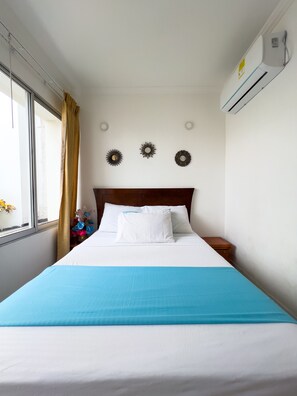 Standard Apartment (405) | 2 bedrooms, in-room safe, blackout drapes, free WiFi
