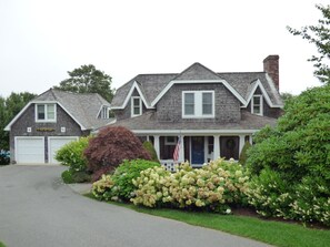 Exterior - Great Location Steps to Chatham Lighthouse & Town (Chatham)