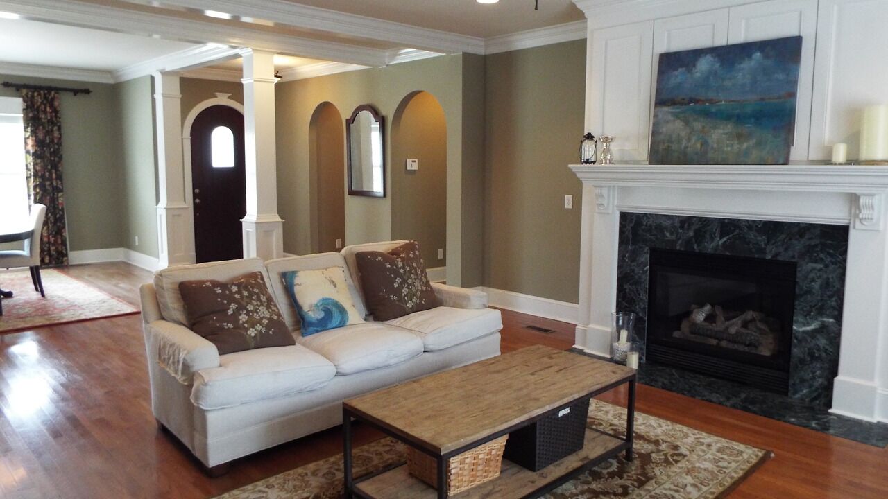 Télévision, cheminée