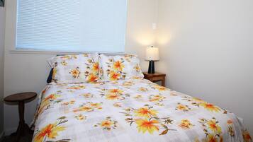 2 Schlafzimmer, BĂŒgeleisen/BĂŒgelbrett, kostenloses WLAN, BettwĂ€sche