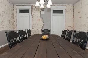 Dining - The Haven by Concord Sun Properties (PRIVATE 5BR, 2BA) (Paducah)